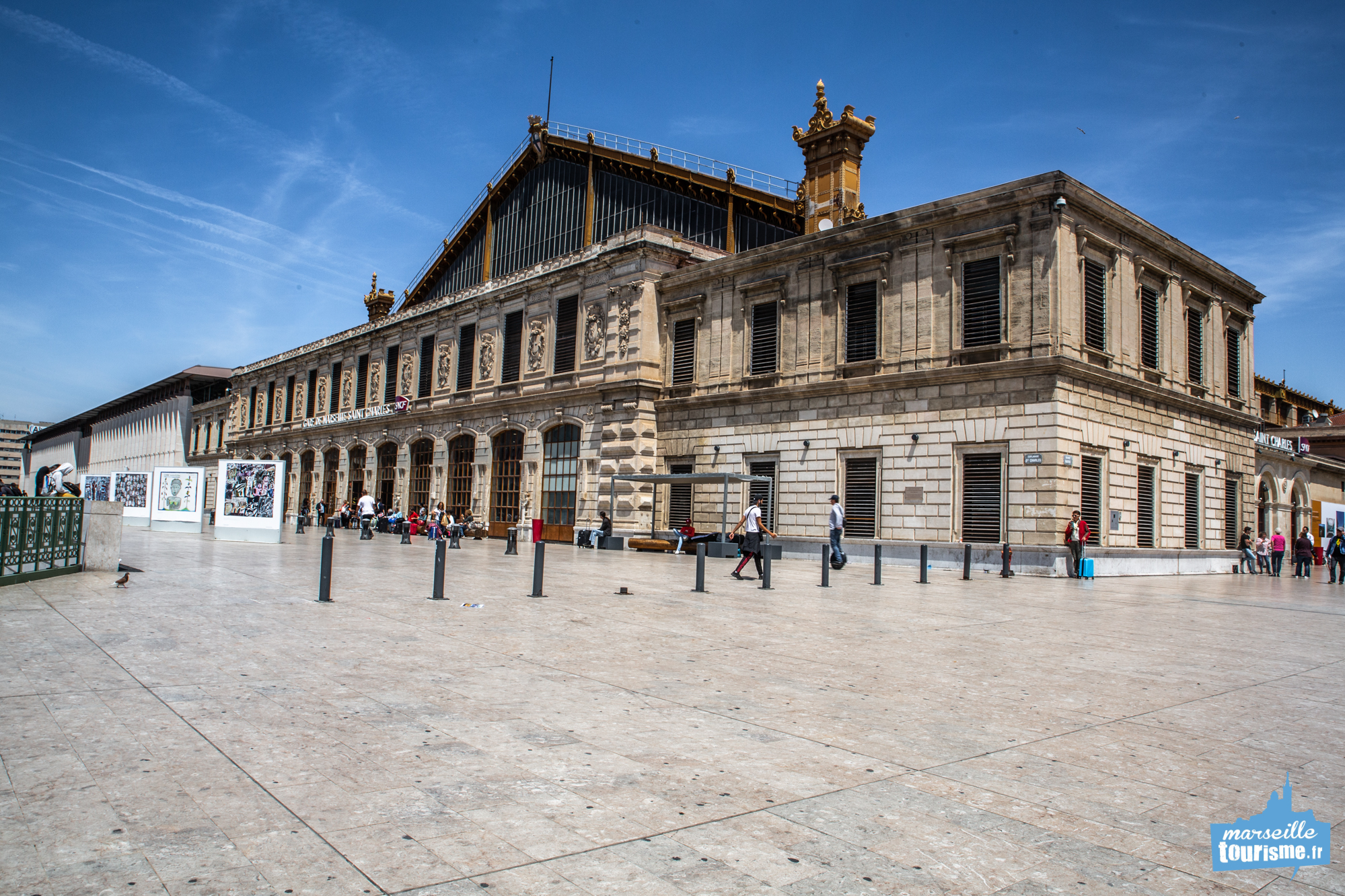 St Charles Station And Its Sculpture Staircase Marseilletourisme Fr