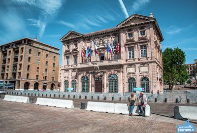 Visiter Marseille Entre Amis Marseilletourisme Fr